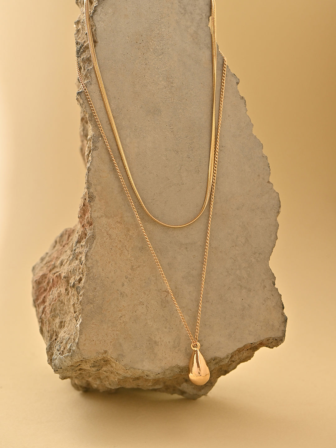 Golden Snake Chain & Teardrop Pendant Layered Necklace