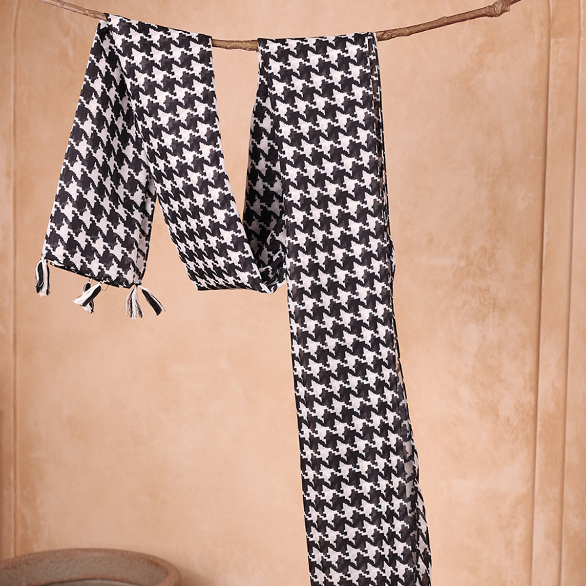 Classic Black & White Houndstooth Print Dupatta