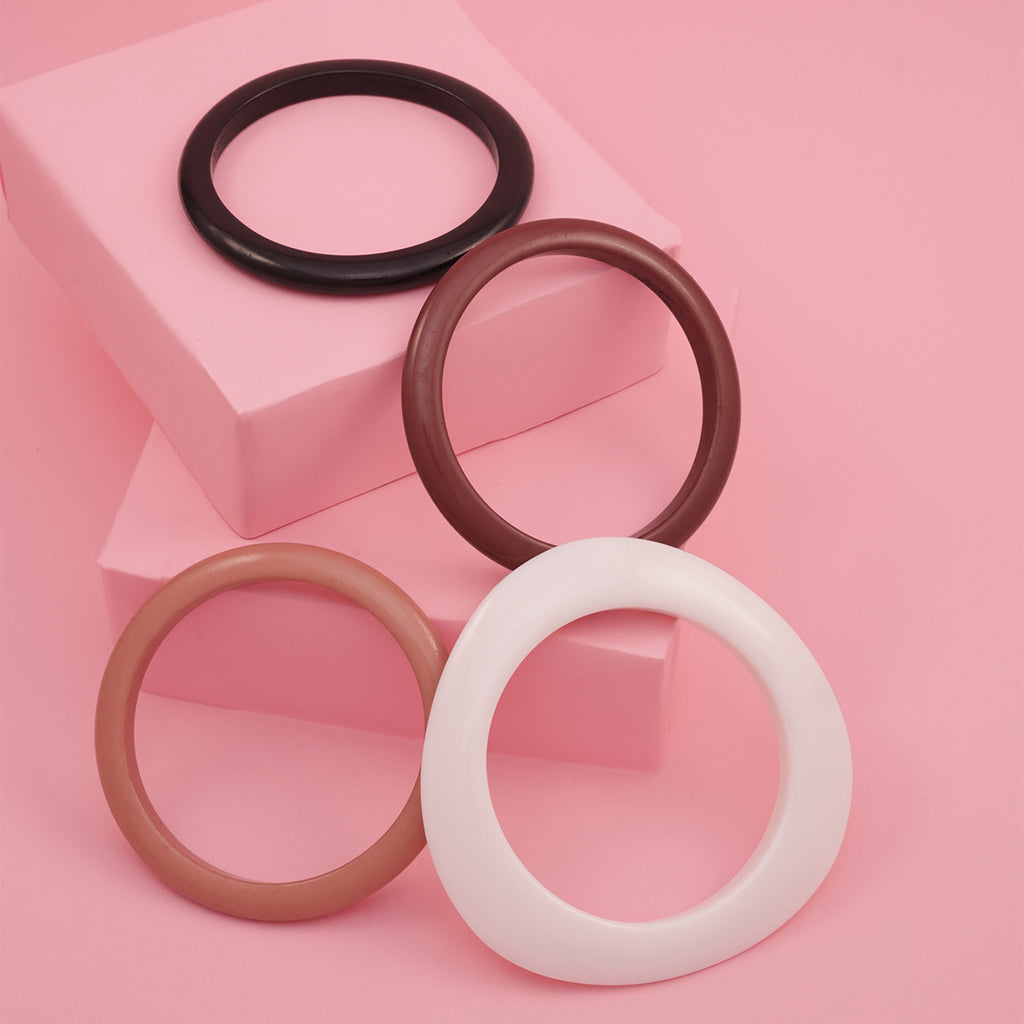 Contemporary Black, White & Nude Tones Resin Bangle Set (2.8)